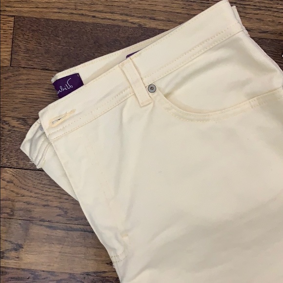 Gloria Vanderbilt Jeans in Yellow - Picture 2 of 6